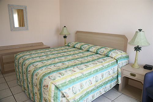Traders Inn Beach Club Ormond Beach Bagian luar foto